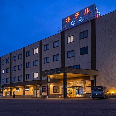 Hotel Nami كومانو المظهر الخارجي الصورة