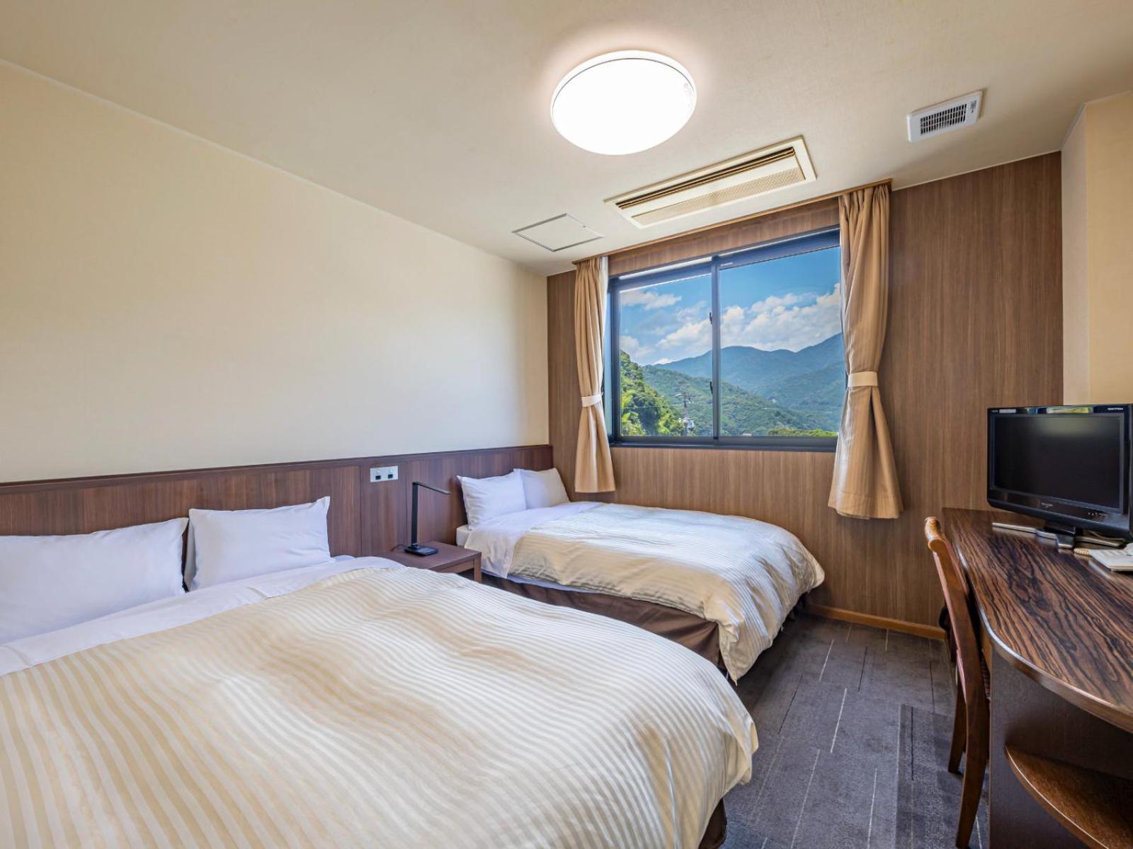 Hotel Nami كومانو المظهر الخارجي الصورة